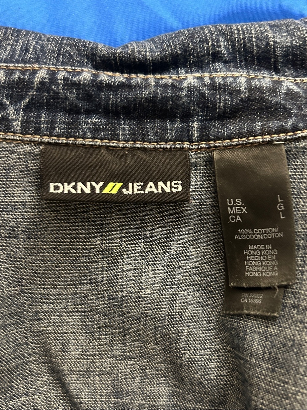 Vintage DKNY Women’s Dark Blue Fitted Denim Jacket Large - Picture 6 of 6